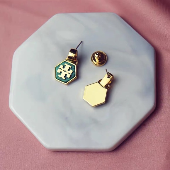 Tory Burch Green Hexagon Logo Drop Earrings - Picture 5 of 9